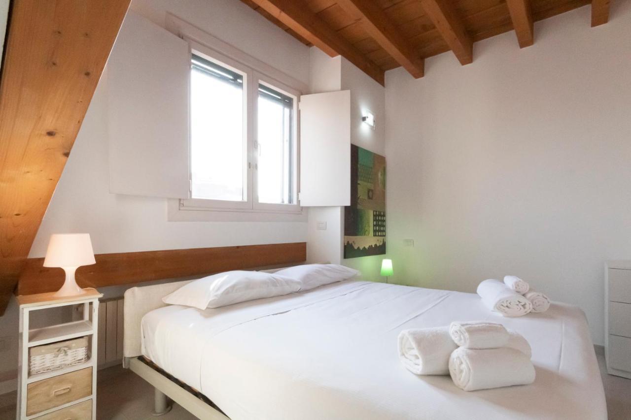Mansarda Cola Apartment Milano Exterior foto