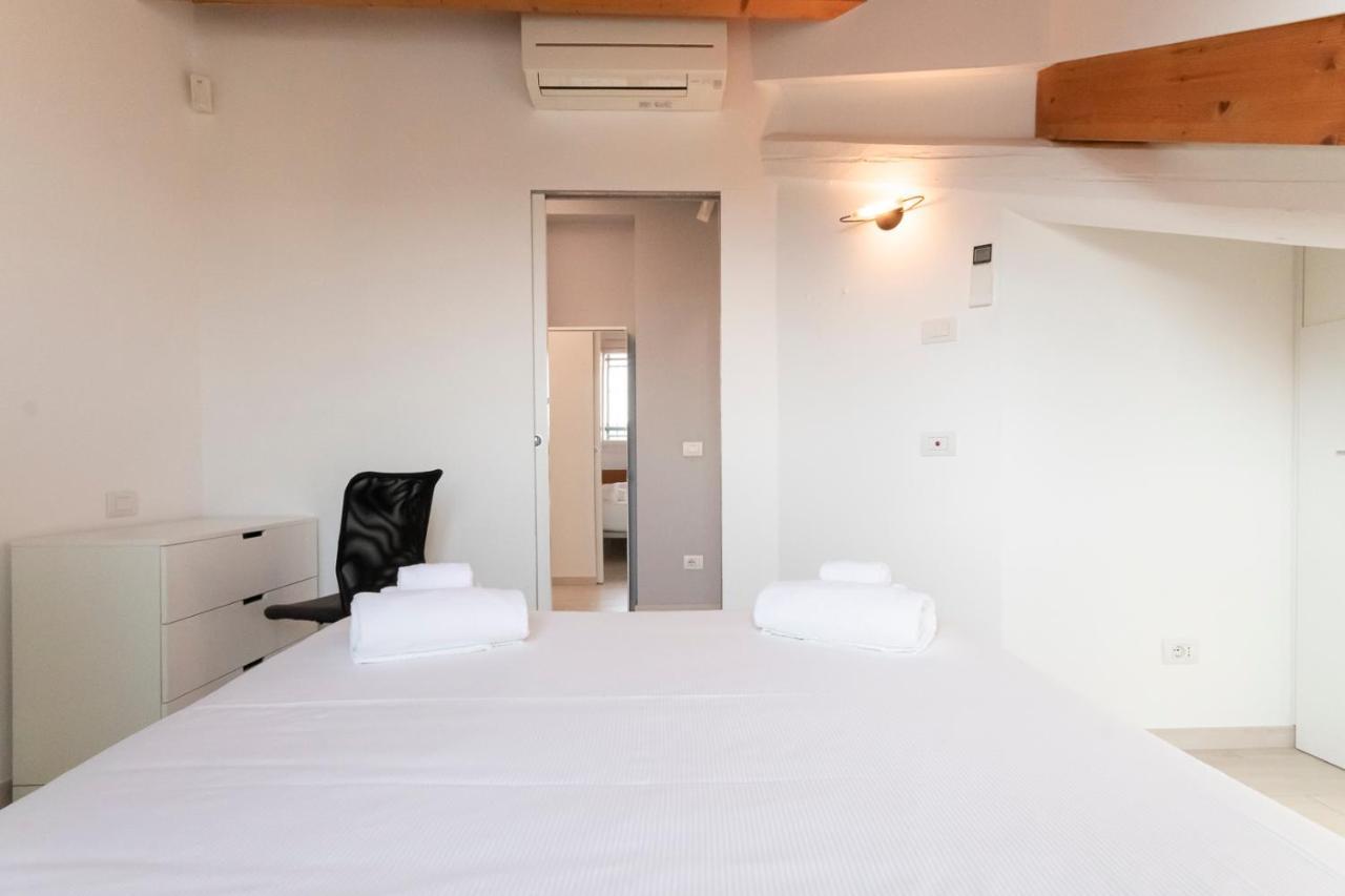 Mansarda Cola Apartment Milano Exterior foto